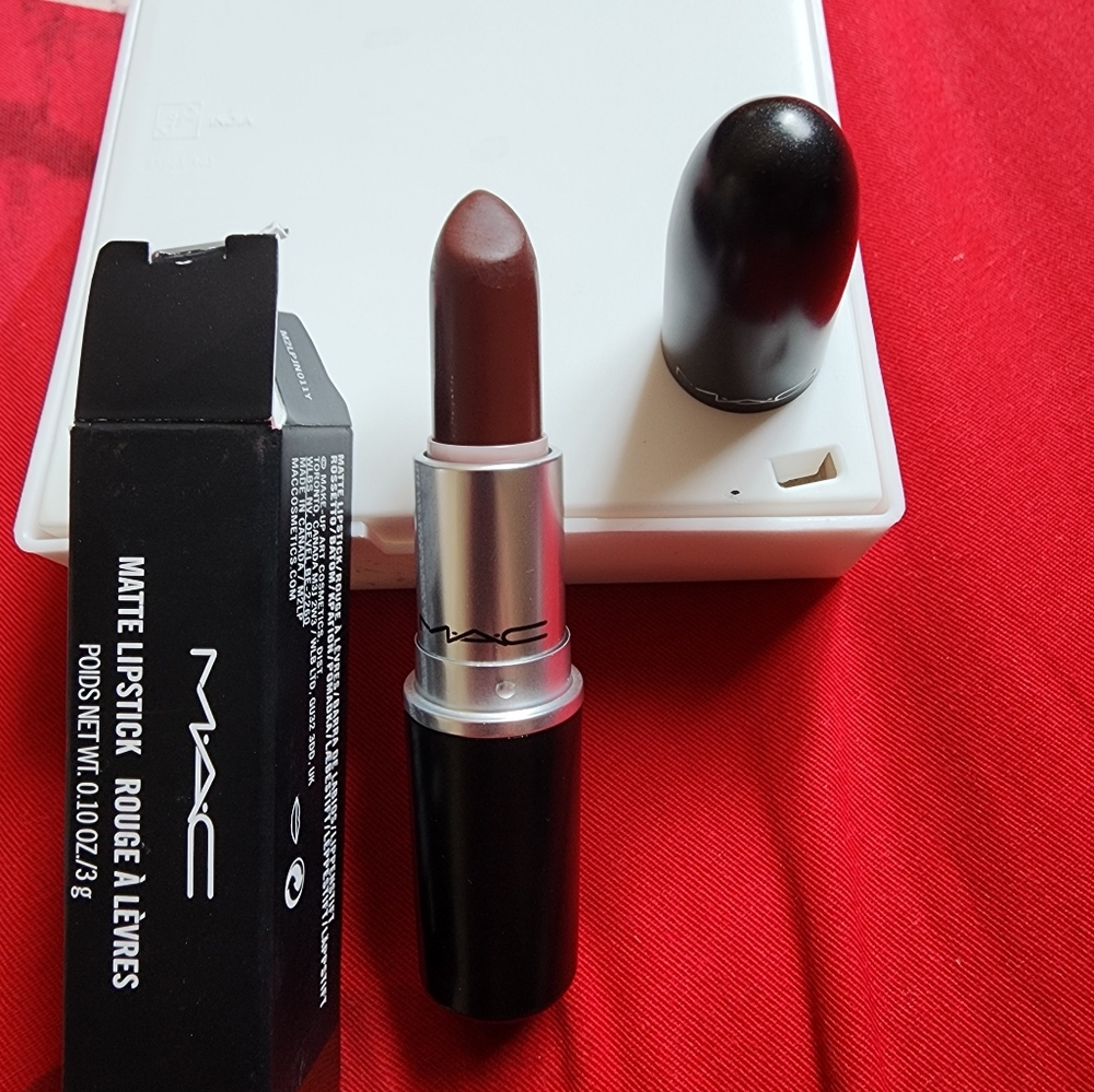 MAC Matte Lipstick -Double Fudge